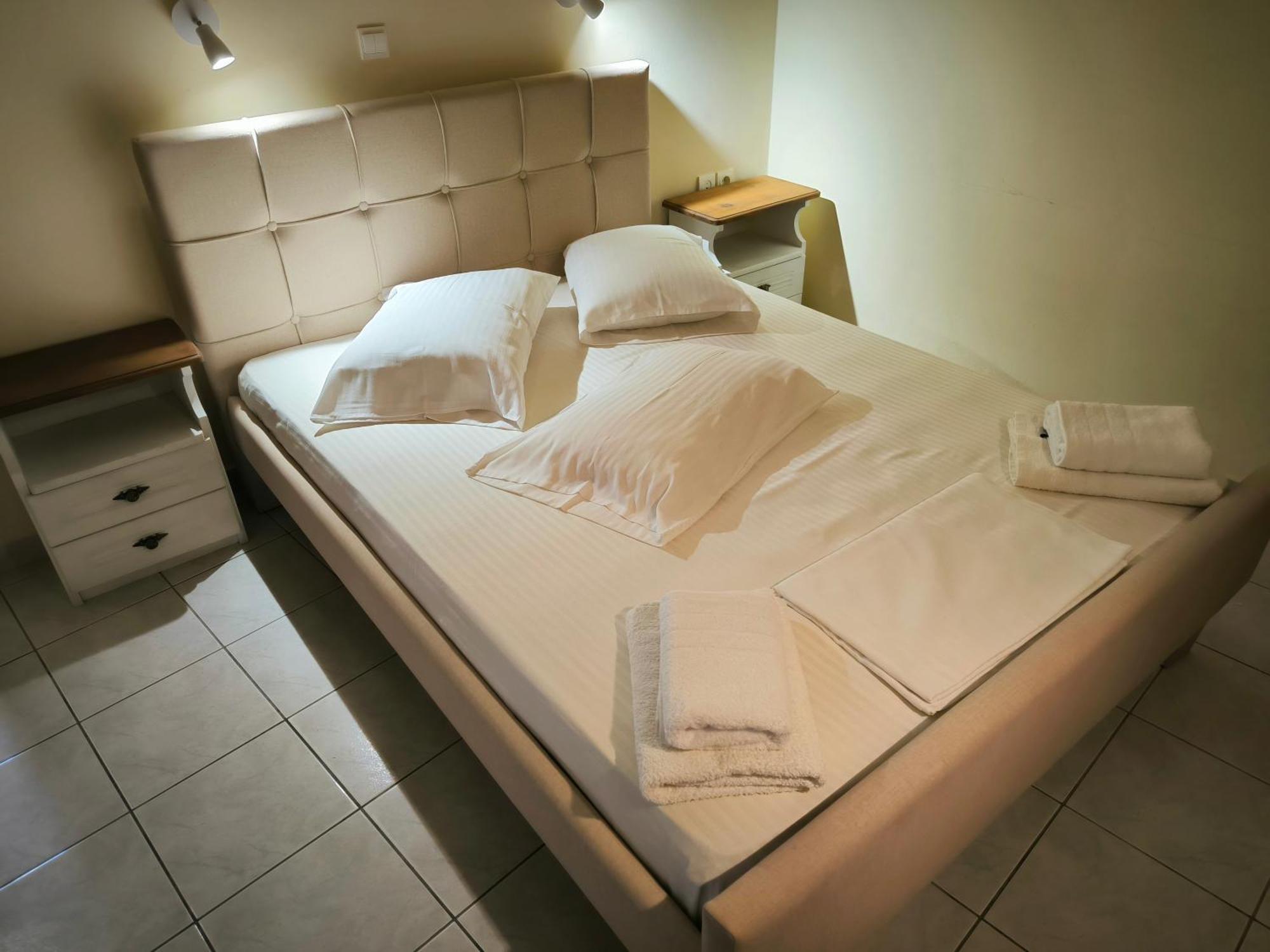 Aggelika Apartments Lithakia  Екстериор снимка