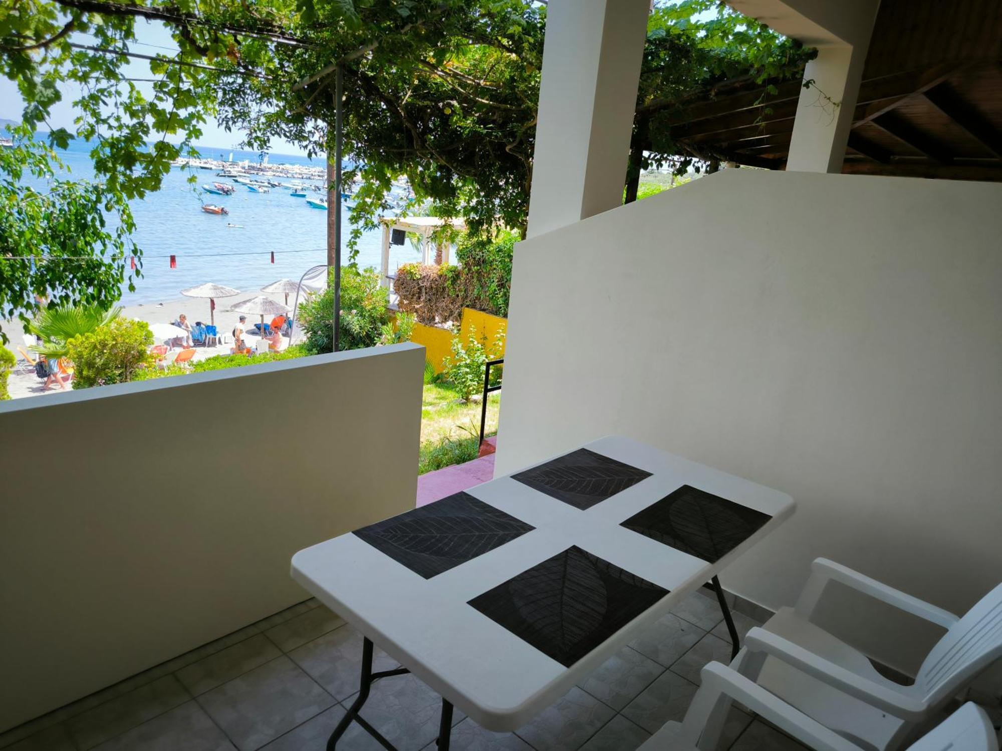 Aggelika Apartments Lithakia  Екстериор снимка